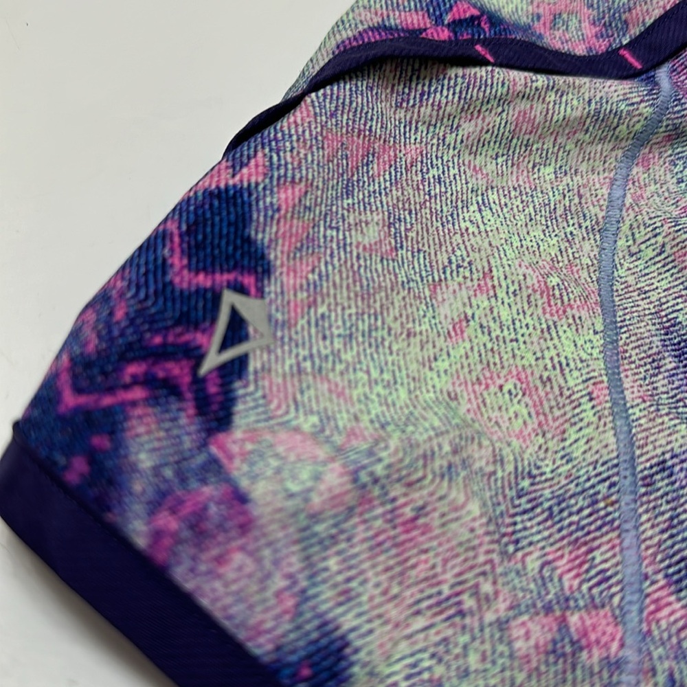 Ivivva Relay Racer Shorts - Picture 5 of 14